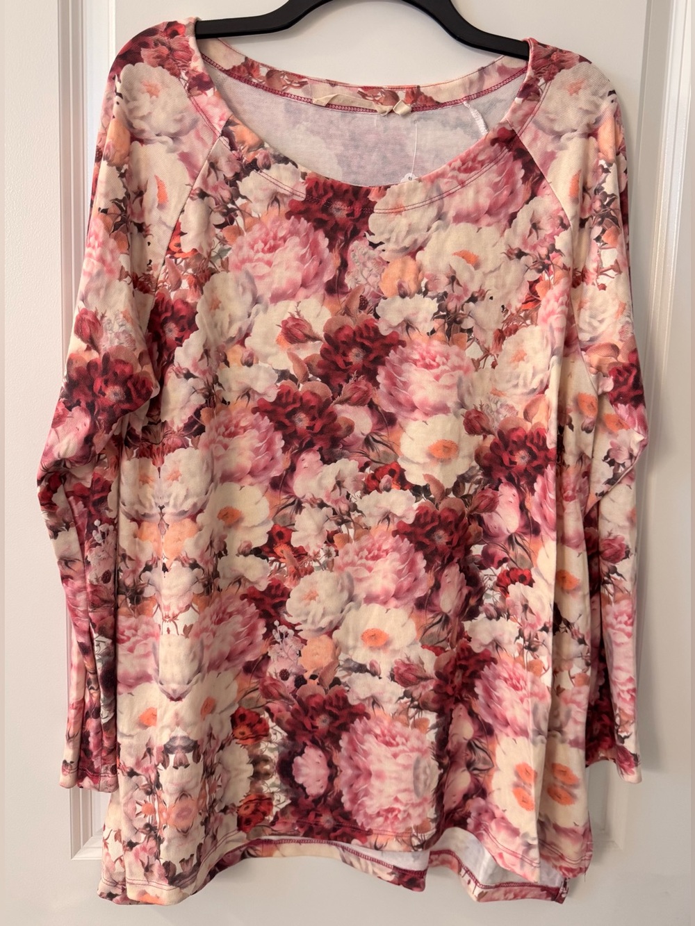 #z196 - Soft Surroundings Elysian Botanical Garden Pink Floral Tunic Top Sweater